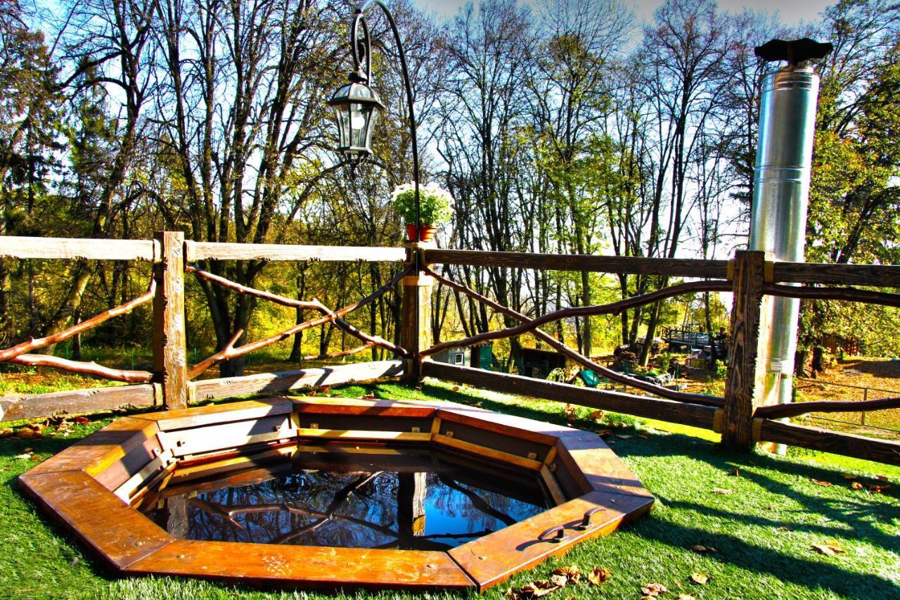 Panorama Hotel & Spa Chernivtsi Exterior foto